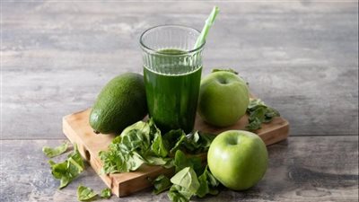 عصير الجرجير بالتفاح والكرفس.. مشروب صحي ومنعش للطاقة اليومية