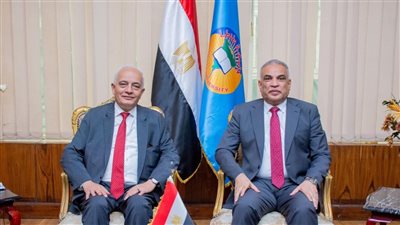 رئيس جامعة طنطا يستقبل الدكتور رضا حجازي وزير التربية والتعليم الأسبق