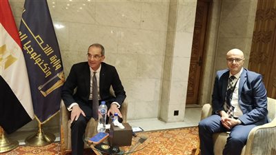 وزير الاتصالات: مصر تنتج 10 ملايين هاتف بنهاية العام و15 شركة عالمية تعمل محليًا