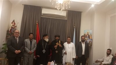 قيادات لجنة المواطنة بحزب الوفد تزور نيافة الأنبا إيلاريون بالبحر الأحمر