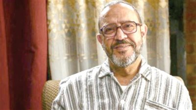 أشرف عبدالباقى: «السادة الأفاضل» عمل جماعى.. و«ولد بنت شايب» يناقش الزهايمر