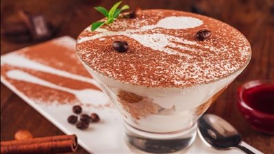 حلى الموكا البارد.. وصفة منعشة بطعم القهوة والشوكولاتة