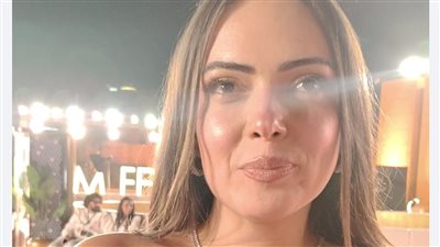 وئام مجدي بفستان ساحر في العرض الخاص لفيلم شكوى 713317