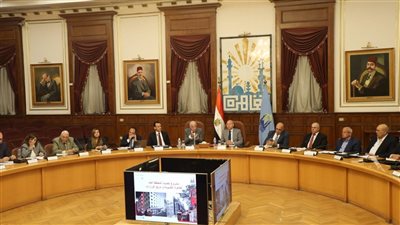 اجتماع موسع لمستشار رئيس الجمهورية ومحافظ القاهرة لمتابعة مستجدات أعمال تطوير القاهرة الخديوية