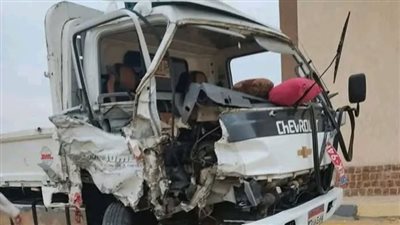 مصرع عاملين في حادث تصادم بالبحيرة