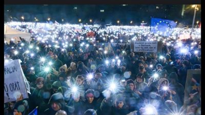 أنصار المعارضة يتظاهرون في سلوفاكيا