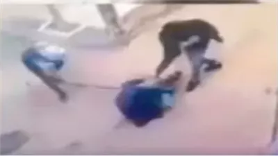 ضبط المتهمين بالاعتداء على عامل بأسلحة بيضاء في كفر الدوار