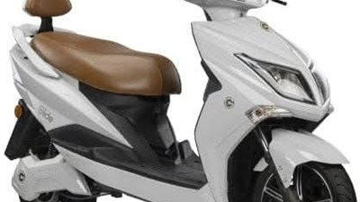 البحر الأحمر تحذر من قيادة الاسكوتر بالشوارع والطرق الرئيسية 