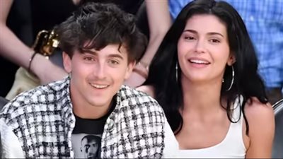 جيلي جينر وتيموثي شالاميه تحت الميكرسوب… علاقة تصمد أمام الشائعات