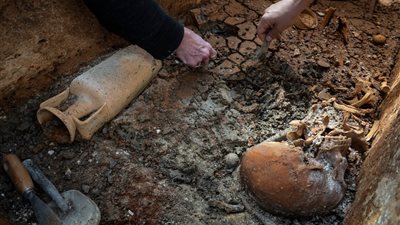 اكتشاف تابوت روماني محفوظ منذ 1700 عام (تفاصيل)