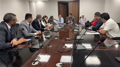 رئيس جهاز القاهرة الجديدة يعقد اجتماعًا مع جمعية مطوري المدينة 