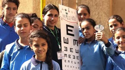 فحص نظر لـــ نصف مليون طفل بمدارس المنيا  