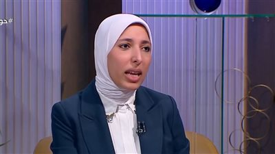 هل يجوز للبائع أن يغيّر السعر بين المشترين؟.. أمينة الفتوى تجيب
