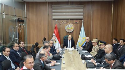 محافظ كفرالشيخ يعلن انتهاء اليوم الأول من التصويت وإغلاق اللجان