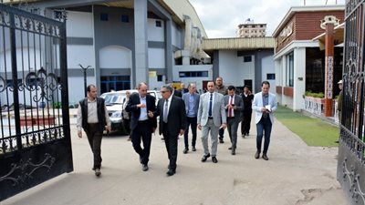 محافظ الدقهلية يتفقد جاهزية اللجان العامة للانتخابات في المنصورة