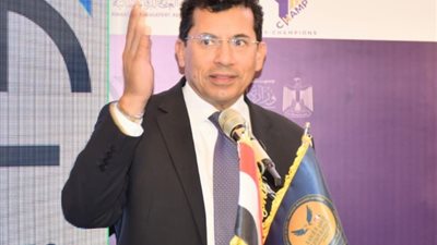 وزير الرياضة ورئيس هيئة الرقابة المالية يشهدان حفل توزيع جوائز المسابقة الإلكترونية Y-CHAMPIONS