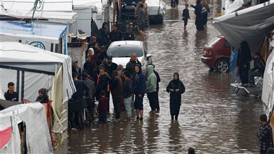 كارثة تلوح بغزة.. نازحون بلا مأوى في برد الشتاء