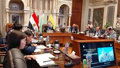 بحوث الصحراء يستقبل وفد الأكاديمية الصينية للغابات لبحث تعزيز التعاون