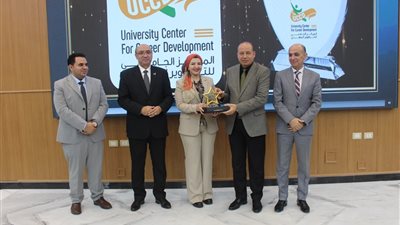 رئيس جامعة المنصورة يفتتح فعاليات أسبوع ريادة الأعمال السابع للتطوير المهني