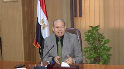 رئيس جامعة المنصورة يتابع مشروع مبنى امتداد مركز الأورام