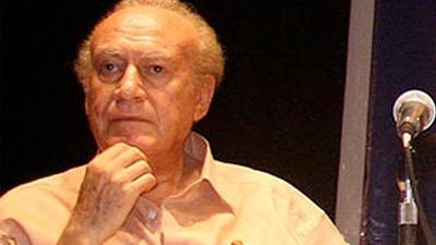 د. محمد عبد المطلب.. رفيق الشعر الذي غادرنا