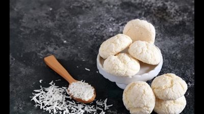 سناك سريع.. طريقة تحضير بسكويت جوز الهند المقرمش