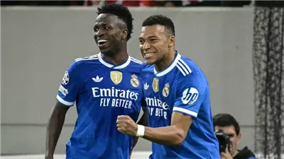 صلاح الاول ..مبابي يسجل ثاني اسرع هاتريك في تاريخ دوري أبطال أوربا 