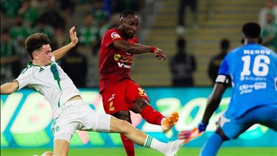 الشوط الأول.. القادسية يتقدم على الأهلي بثلاثية في كأس الملك