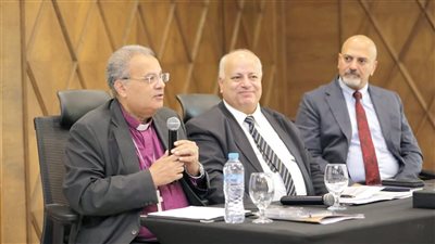 رئيس الطائفة الإنجيلية: أدعو الكنيسة لتطوير خطاب لاهوتى يتفاعل مع «قضايا الإنسان»