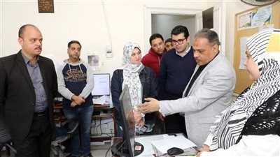 محافظ الشرقية يتفقد إدارات الديوان العام ويشدد على ضبط منظومة الإعلانات
