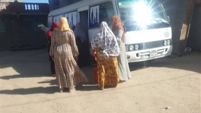 قافلة سكانية شاملة بقرية النجارين بالدلنجات لخدمة الأهالي 