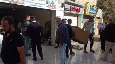 حملات الجيزة في حدائق الأهرام.. تشميع محلات مخالفة ورفع ٧٠٠ حالة إشغال للمقاهي