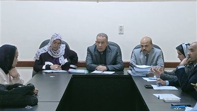 مدير تعليم أسيوط :  رسم خريطة القيادة المدرسية بين الطلاب 