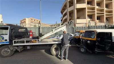 حملات لضبط التكاتك غير المرخصة وإعادة الانضباط لشوارع الزقازيق