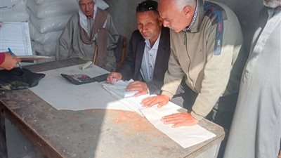 مدير زراعة شبراخيت يتابع الجمعيات الزراعية ويشدد على صرف الأسمدة ومنع التعديات