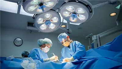 الشرع والتداوي.. ضوابط العمليات الجراحية للمريض فاقد الوعي