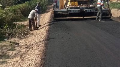 رصف طريق المطراوي ضمن الخطة الاستثمارية بدمنهور