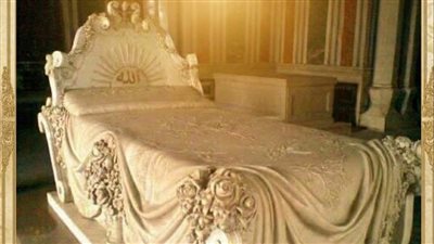 متحف المجوهرات الملكية بالإسكندرية يفتح أبواب مقبرة الأميرة شويكار ويعرض تاجها الفريد