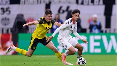 ريال مدريد يصوب اسهمه نحو مدافع جديد في البوندزليجا