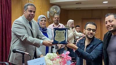 آداب جامعة كفر الشيخ تكرّم أبناءها من ذوي الهمم في ختام الأنشطة الطلابية