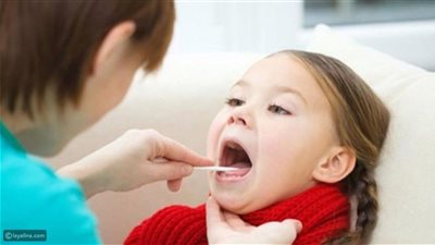 طبيب يوضح لماذا لا يُنصح باستئصال اللوزتين للأطفال