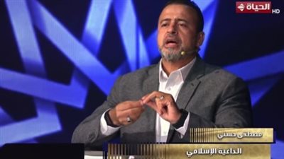 مصطفى حسني لمتسابق بدولة التلاوة: أعدت نوع قراءة كاد يختفي في جيلي