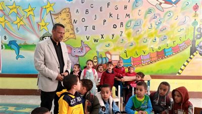 مدير تعليم أبوتشت يشدد على الالتزام بعدم إحراق المخلفات خلال جولته المفاجئة