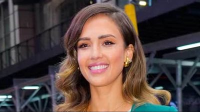 جيسيكا ألبا تكشف تفاصيل تعاونها الجديد مع هيفاء المنصور في مهرجان البحر الأحمر