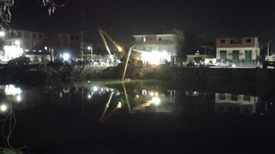 استمرار أعمال انتشال كراكة سقطت بترعة الإسماعيلية 