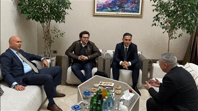وزير الثقافة يصل إلى أذربيجان للمشاركة في أسبوع باكو للإبداع