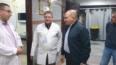 رئيس المحمودية يتفقد سير العمل بالمستشفى العام