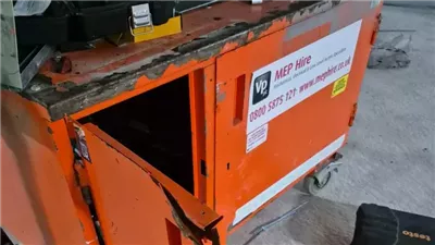 من مشروع بـ70 مليون إسترليني إلى انتقادات شعبية.. مقر مرسيدس الجديد تحت المجهر بعد واقعة السرقة