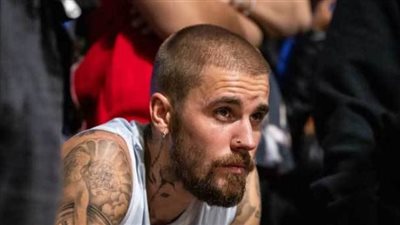 جاستن بيبر يهاجم عيب في هاتفه ويتهم الشركة بإفساد يومه