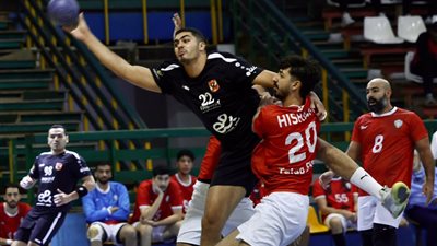 «رجال يد الأهلي» يفوز على طلائع الجيش في الدوري